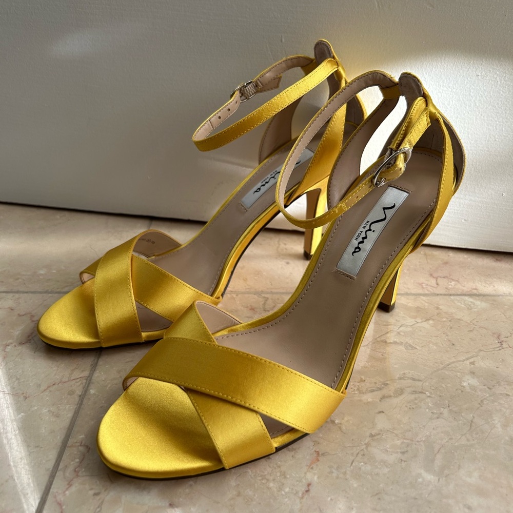 NIB Nina Shoes Venus Satin Sandals